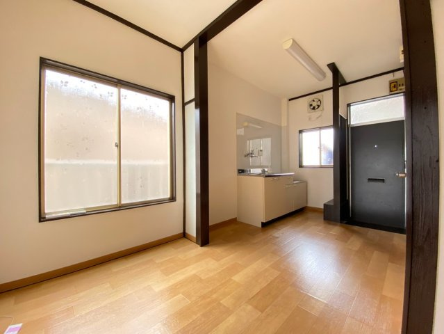 丸善マンションの居間・リビング