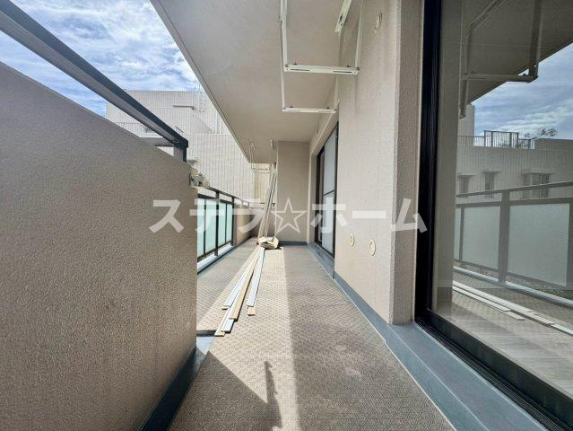 東急ドエルアルス藤白台のバルコニー|陽当たり良好なバルコニーです