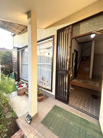 宇都宮市長岡町1259-63の玄関