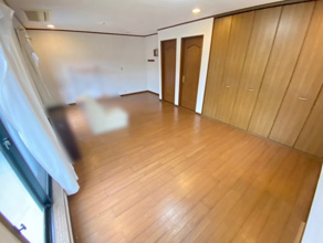 【洋室】 | 加曽利町大型戸建/1045-16 | 洋室1☆