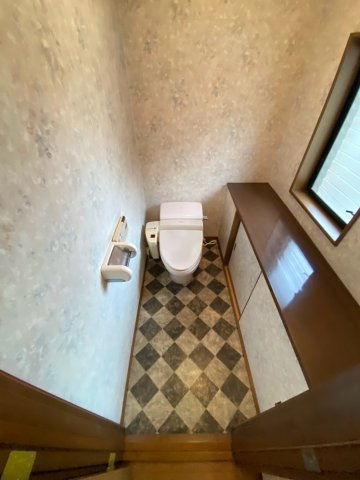【トイレ】 | 加曽利町大型戸建/1045-16 | 2階☆