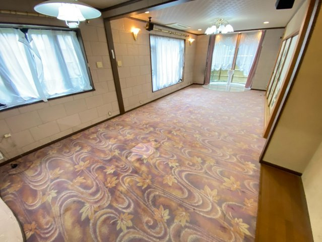 【居間・リビング】 | 加曽利町大型戸建/1045-16