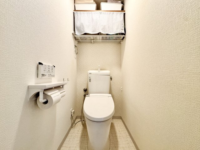 パズ京都西大路　中古マンションのトイレ