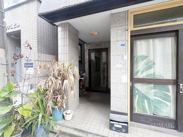 F・T楠木ビルのロビー