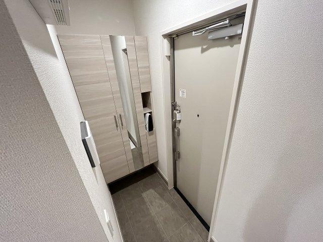 アルコイリスカミツツイの玄関