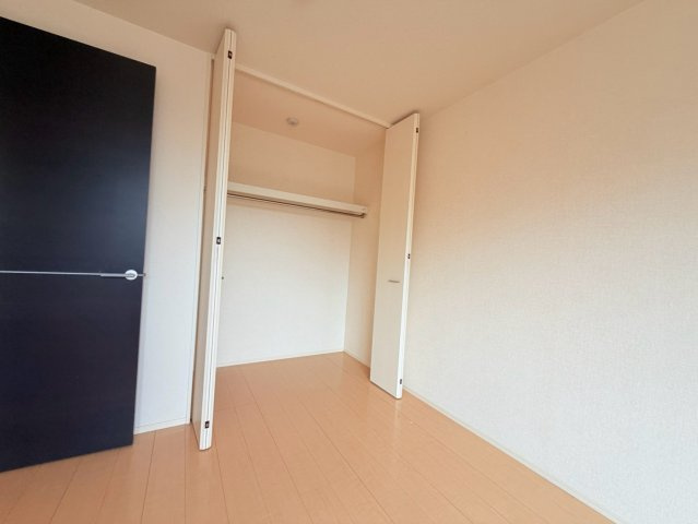 西宮市東町２丁目のアパートの収納