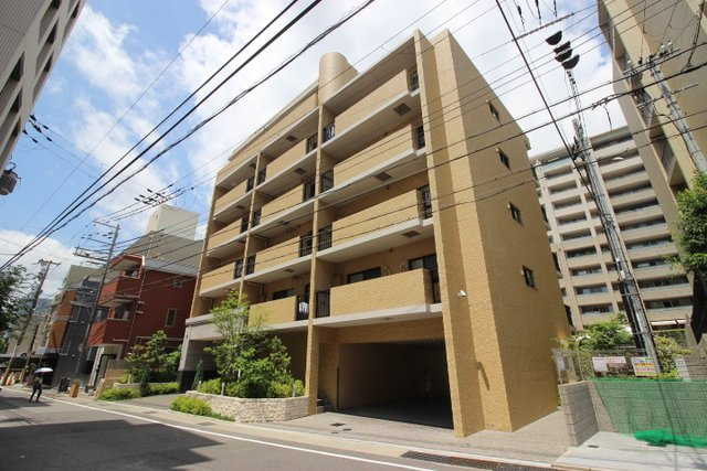 神戸市東灘区住吉本町１丁目の賃貸マンションの外観