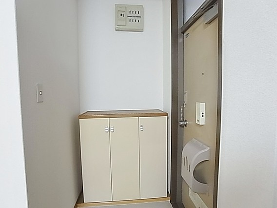 北町ハイムの玄関