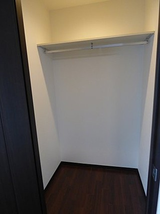 神戸市中央区北長狭通８丁目の賃貸マンションの収納