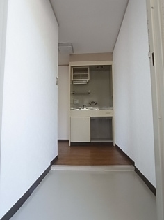 神戸市中央区熊内町１丁目の賃貸マンションの玄関