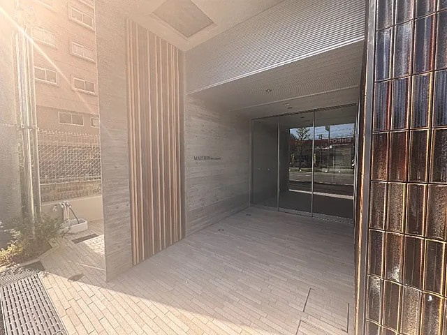 神戸市中央区国香通４丁目の賃貸マンションのエントランス