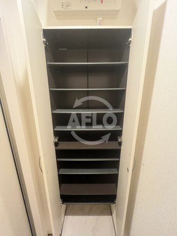ディールーム上新庄の内装|D-Room上新庄　シューズボックス