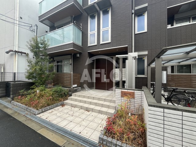ディールーム上新庄のエントランス|D-Room上新庄　エントランス