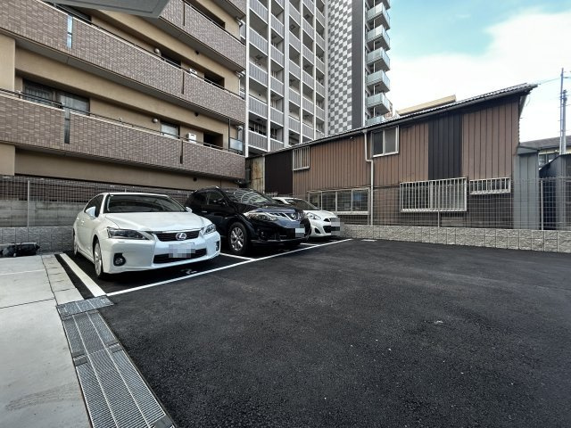 【駐車場】セレニテ兵庫エクラ