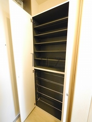 リバード北加瀬の収納