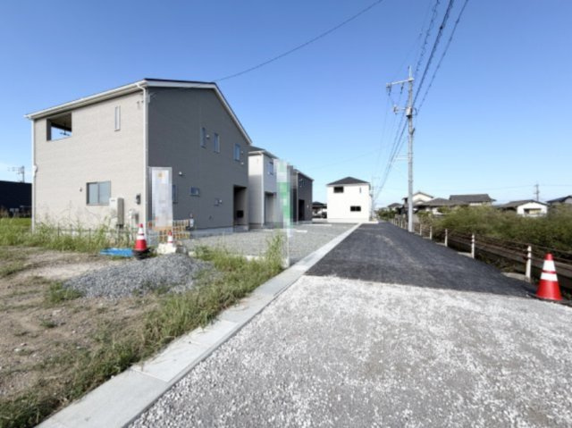 【前面道路含む現地写真】 | クレイドルガーデン倉敷市連島町鶴新田第15 (全4棟)