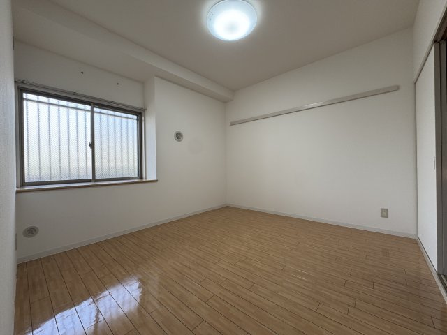 サンライズコート緑地公園の子供部屋