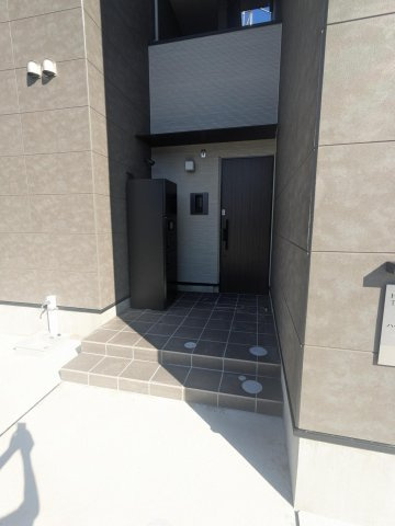 ハーモニーテラス坂井戸町Ⅱのエントランス