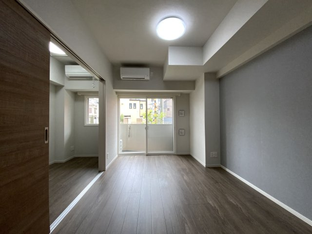アルファコート亀戸２の居間・リビング|同タイプ別住戸写真となります。現況と異なる場合がございます。