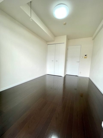 新品家具付きマンション大島6(KaGood東京)の洋室