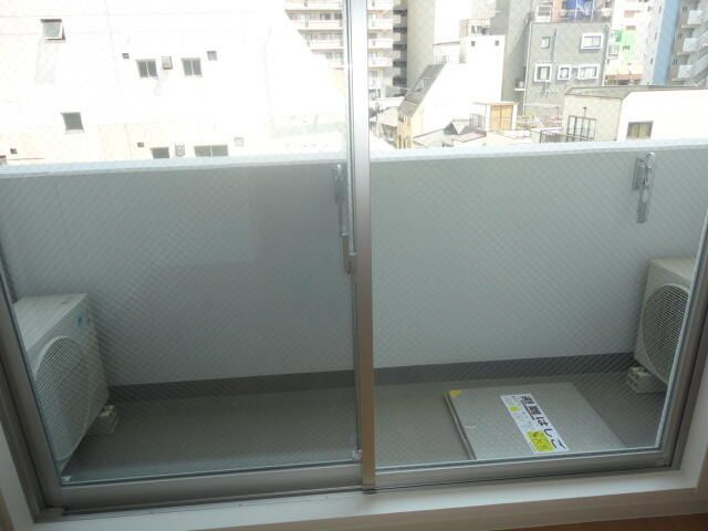 ファインクレスト入谷のバルコニー