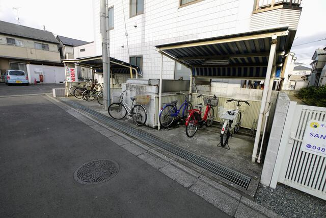 駐輪場