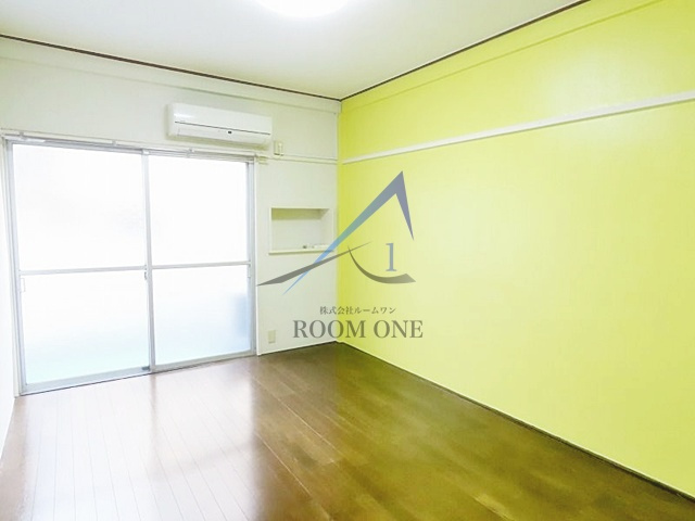 三州コーポの居間・リビング|洋室のお部屋です。