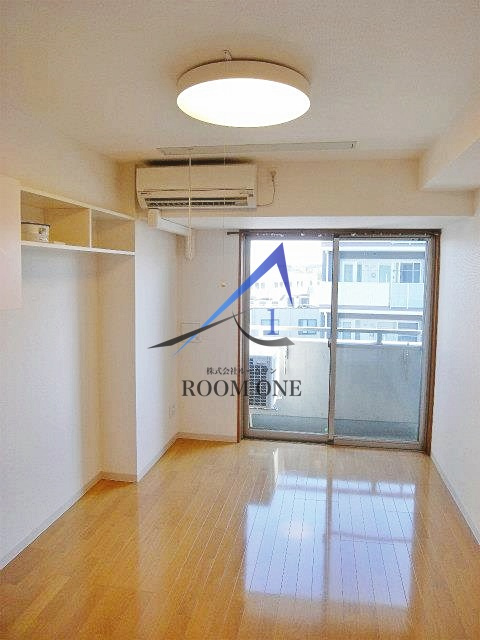 ルーストの居間・リビング|洋室のお部屋です。