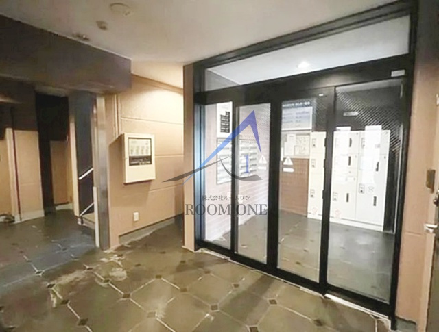 ＢＲＯＯＫＳＴＯＮＥ横濱のエントランス|エントランスです。