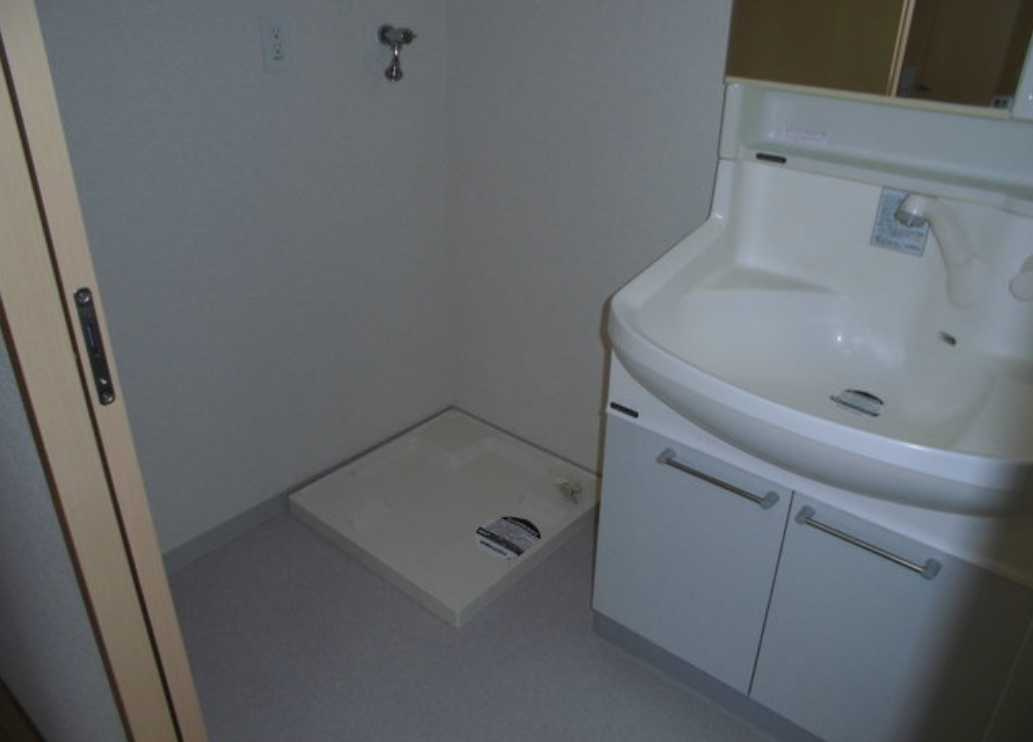 COZYCOURT三軒茶屋TOKYO　三井ホーム施工　陽当たり良好　高層階の洗面所