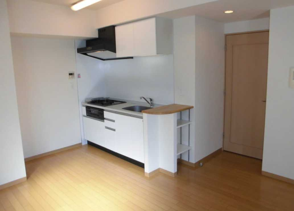 COZYCOURT三軒茶屋TOKYO　三井ホーム施工　陽当たり良好　高層階のキッチン
