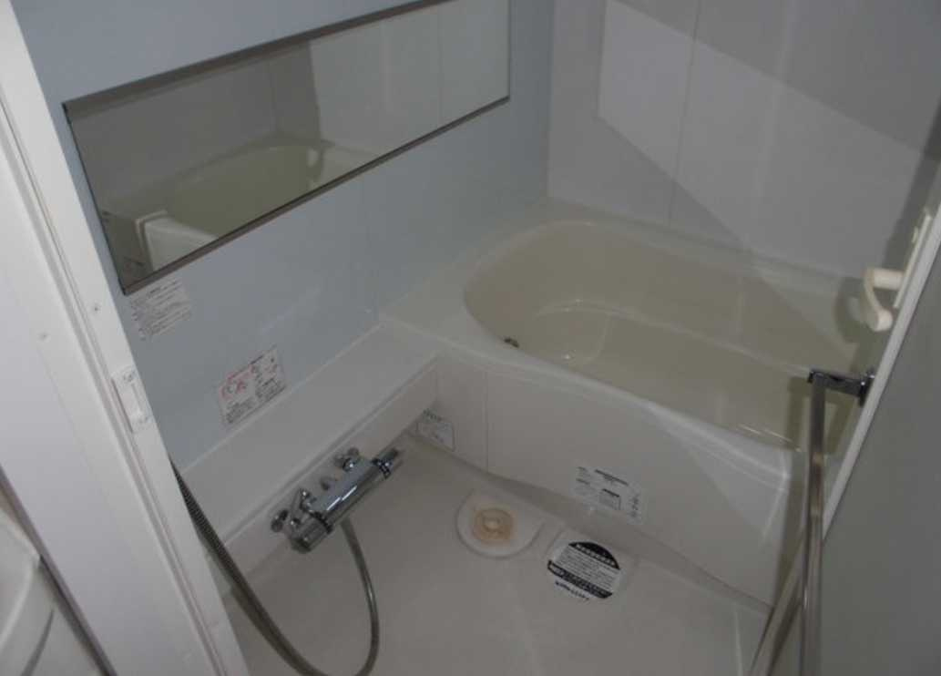 COZYCOURT三軒茶屋TOKYO　三井ホーム施工　陽当たり良好　高層階の浴室
