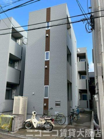 京都市伏見区鳥羽町のアパートの外観