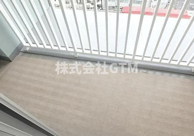 【バルコニー】