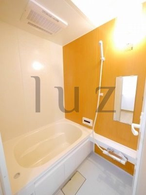 横浜市南区永田南２丁目のテラスの浴室|追い炊き機能のバスルームです！