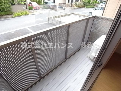 【バルコニー】 | クレール・ソガB | 暖かな日差しのふりそそぐバルコニー