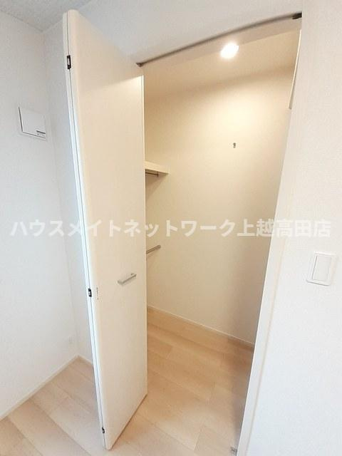 パインエコーの収納|ウォークインクローゼット