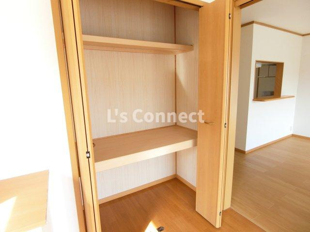 【設備】 | セントラル・ケイＣ棟 | 各洋室に収納付き。
