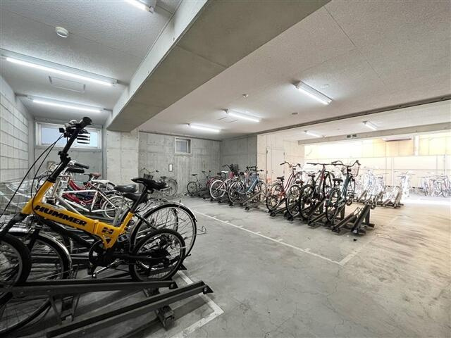S-FORT桜川南の駐車場