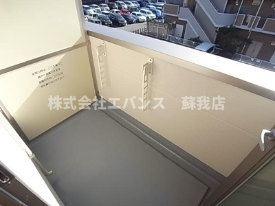 【バルコニー】 | ユニヴァリィ　ルークス | 陽当たり良好なバルコニーです