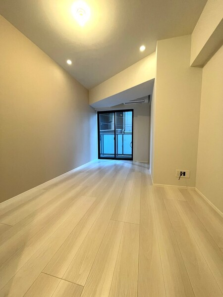 Log三田駅前の居間・リビング