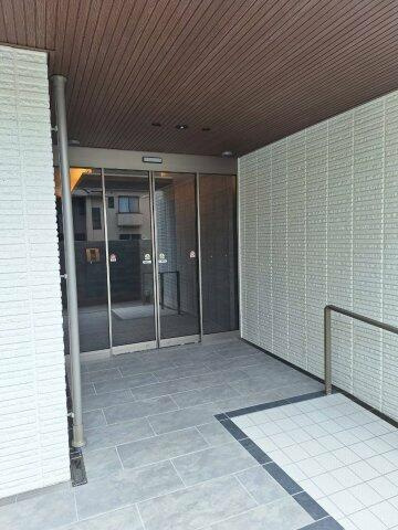 Ｃｈｅｖａｌ　ＨＡＭＡＤＡＹＡＭＡのエントランス