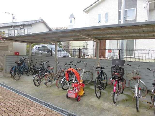 ピュア　A棟のその他|駐輪場