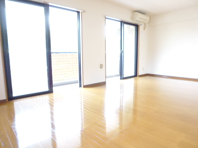 室内も明るいＬＤＫ１６．６帖