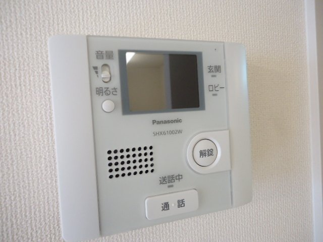 ジュネス山鼻の内装|カメラ付インターホン