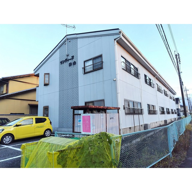 サンティーヌ神山の外観