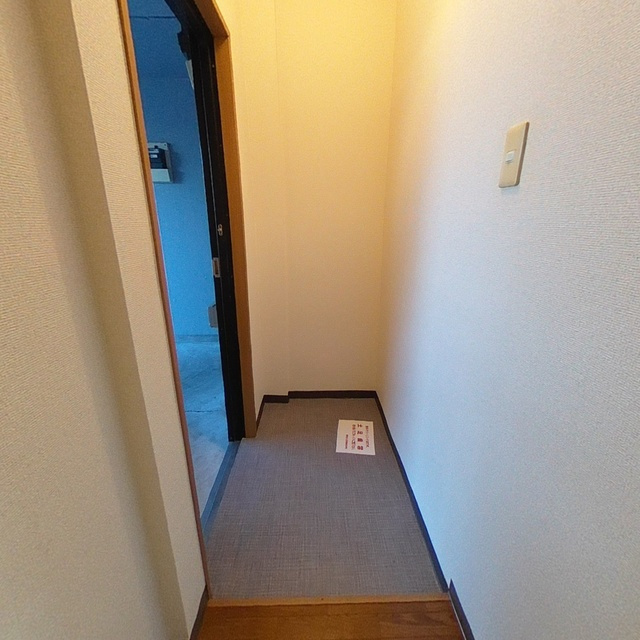 サンティーヌ神山の玄関