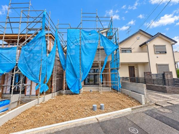横浜市磯子区杉田２丁目の新築一戸建の前面道路含む現地写真|現在建築中の為、同仕様物件のご案内をさせて頂きます。
お車でご自宅まで送迎承ります。