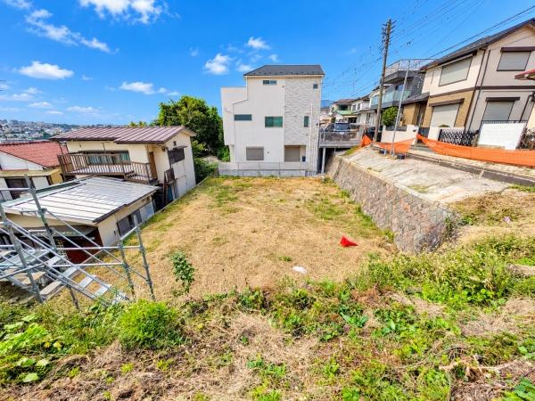 横浜市南区大岡１丁目の新築一戸建の前面道路含む現地写真|現在建築中の為、同仕様物件のご案内をさせて頂きます。
お車でご自宅まで送迎承ります。