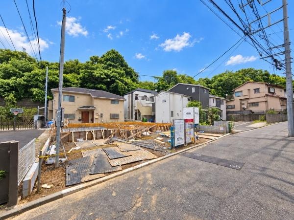 横浜市港北区仲手原２丁目の新築一戸建の前面道路含む現地写真|閑静な住宅街につき住環境良好です♪
お気軽にお問い合わせください。